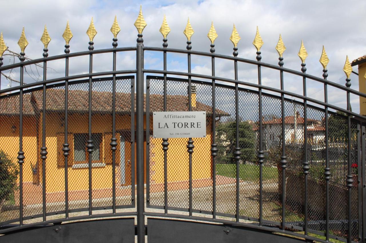 Affittacamere La Torre Tegoleto Bagian luar foto